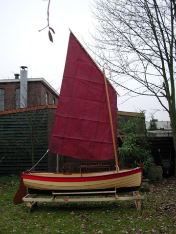 Met het zeiltje er op methetzeiltjeerop.jpg